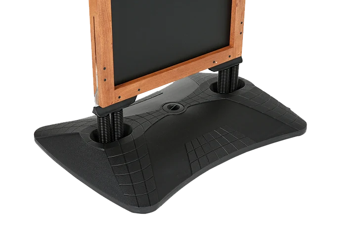 Kundenstopper WindPro WOOD - Mit magnethaftender Kreidetafel