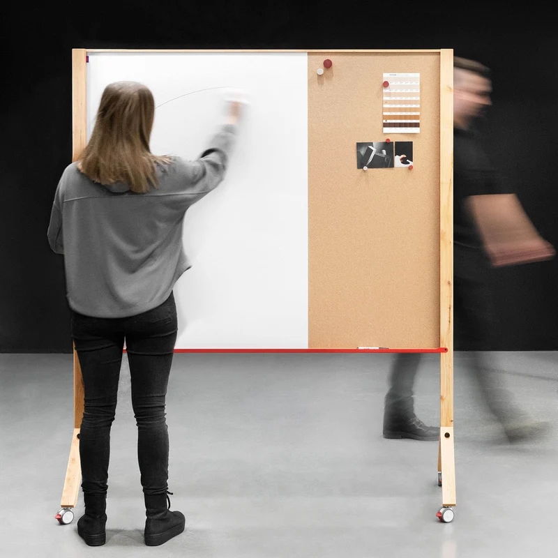 Mobile Moderationswand WOOD MIX - Whiteboard & Kork