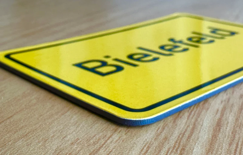 Ortsaus- und eingangsschild / Ortstafel als Magnet mit Wunschtext, 9x6cm