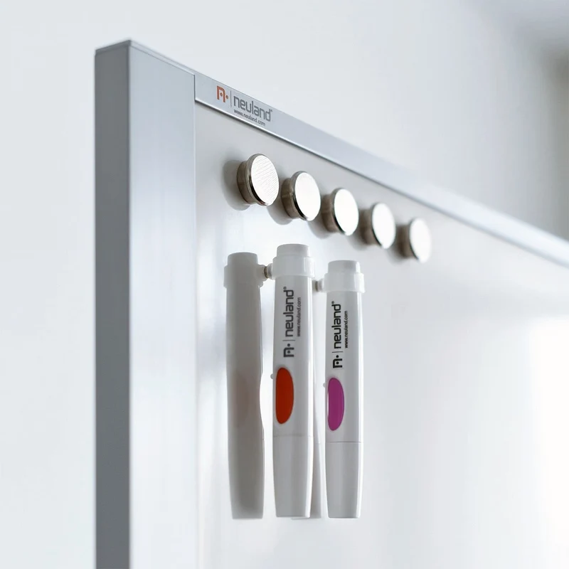 Whiteboard LW-11 slide