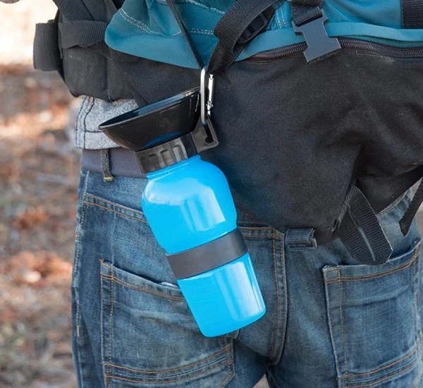 Hundewasserflasche