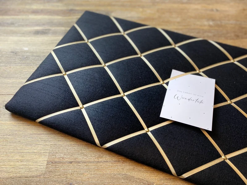 Memoboard schwarz gold Filz