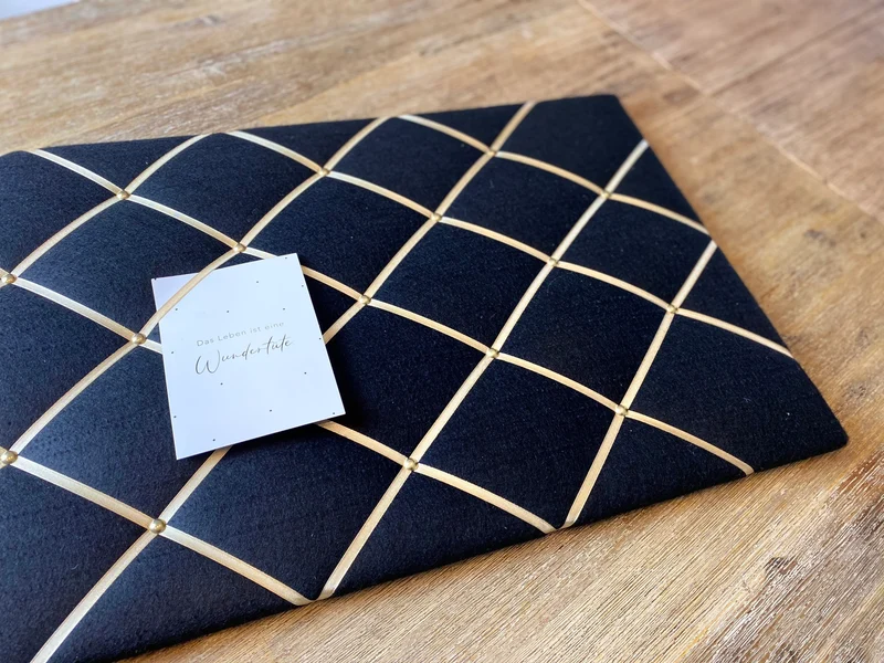Memoboard schwarz gold Filz