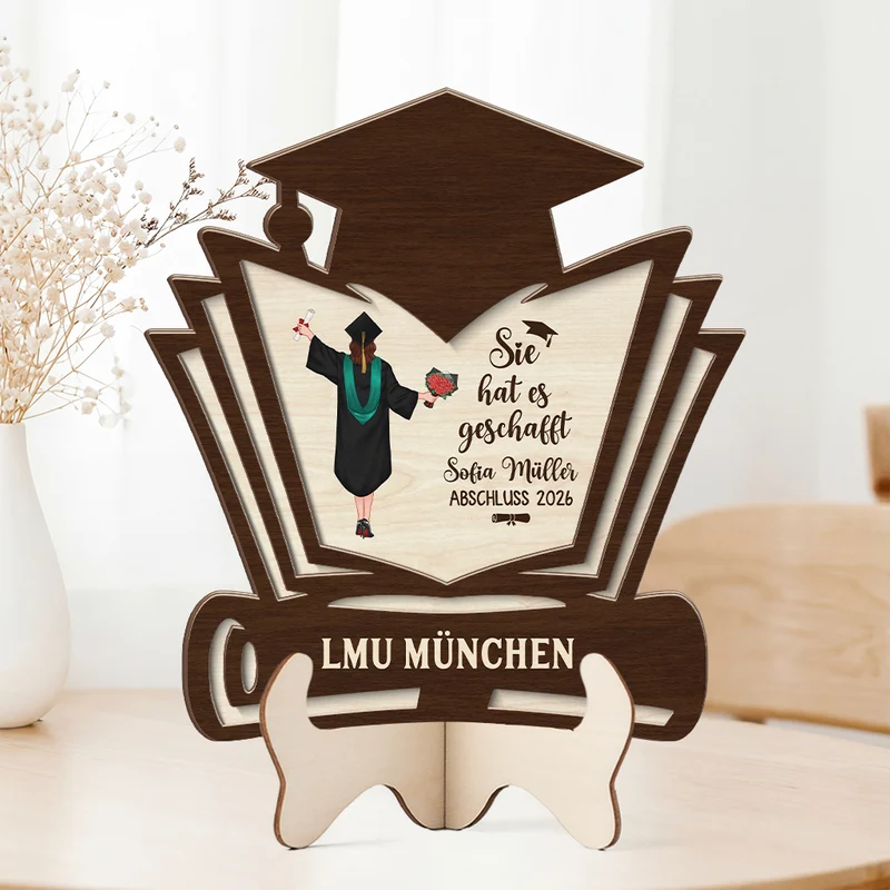 Sie Hat Es Geschafft - Personalisierte Geschenke Abschluss | Holzaufsteller