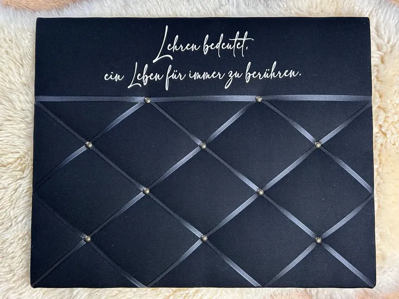 Memoboard für Lehrer schwarz personalisiert
