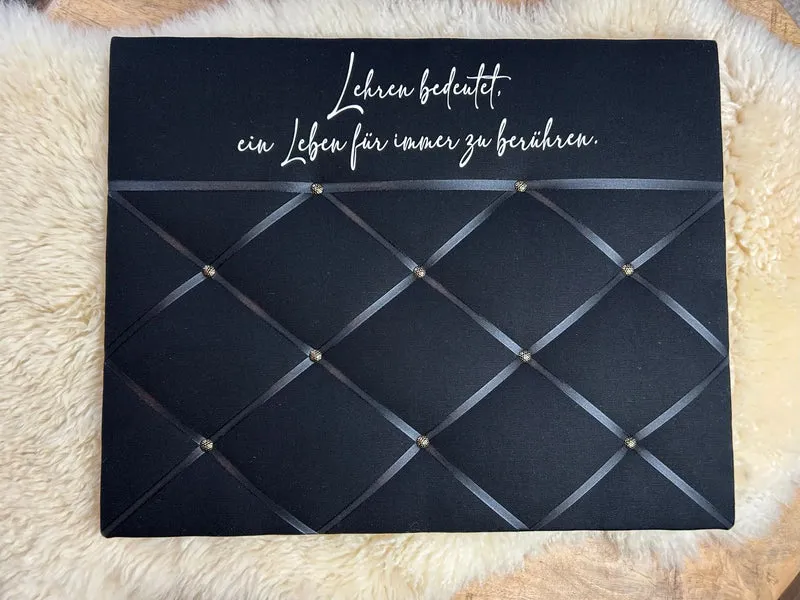 Memoboard für Lehrer schwarz personalisiert