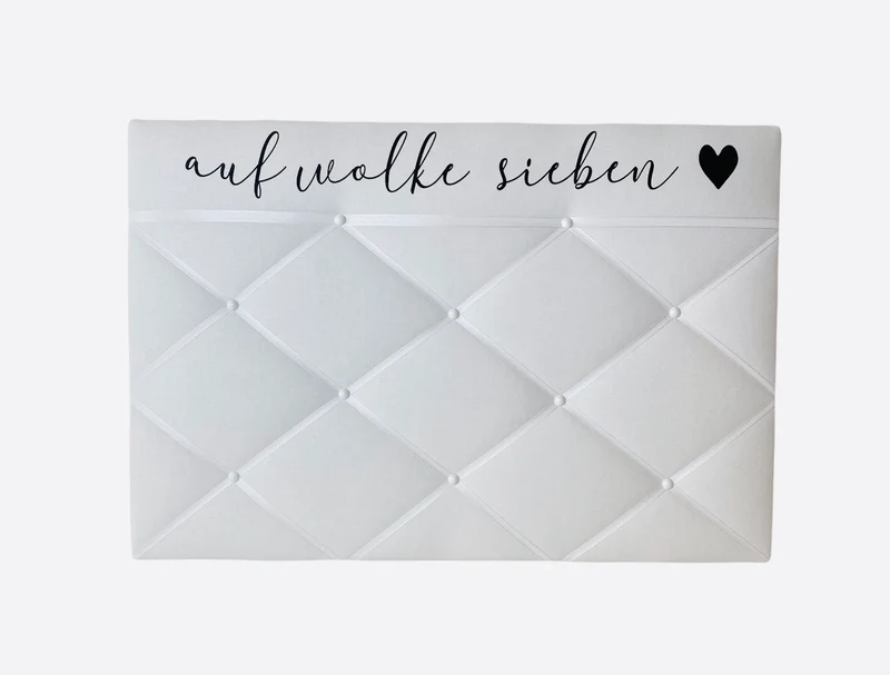 Memoboard auf wolke sieben Hochzeit