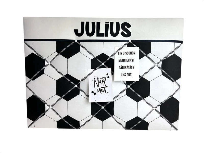 Fußball-Memoboard personalisiert