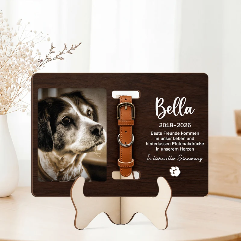 Katze Hunde Hinterlassen Pfotenabdrücke In Unseren Herzen AI Bild Generator - Holzaufsteller Personalisiert Mit Standfuß Zur Erinnerung