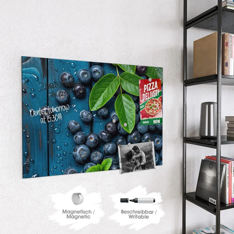 Glas Magnettafel - Blaubeeren auf Holz