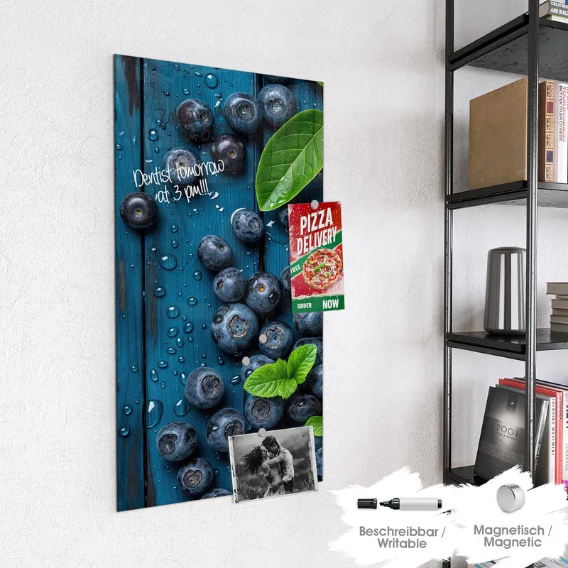 Glas Magnettafel - Blaubeeren auf Holz