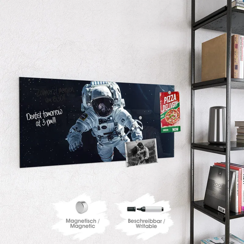 Glas Magnettafel - Schwebender Astronaut