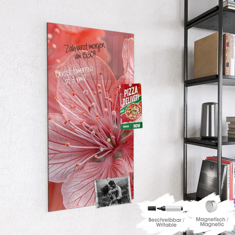 Glas Magnettafel - Korallenrote Blüten