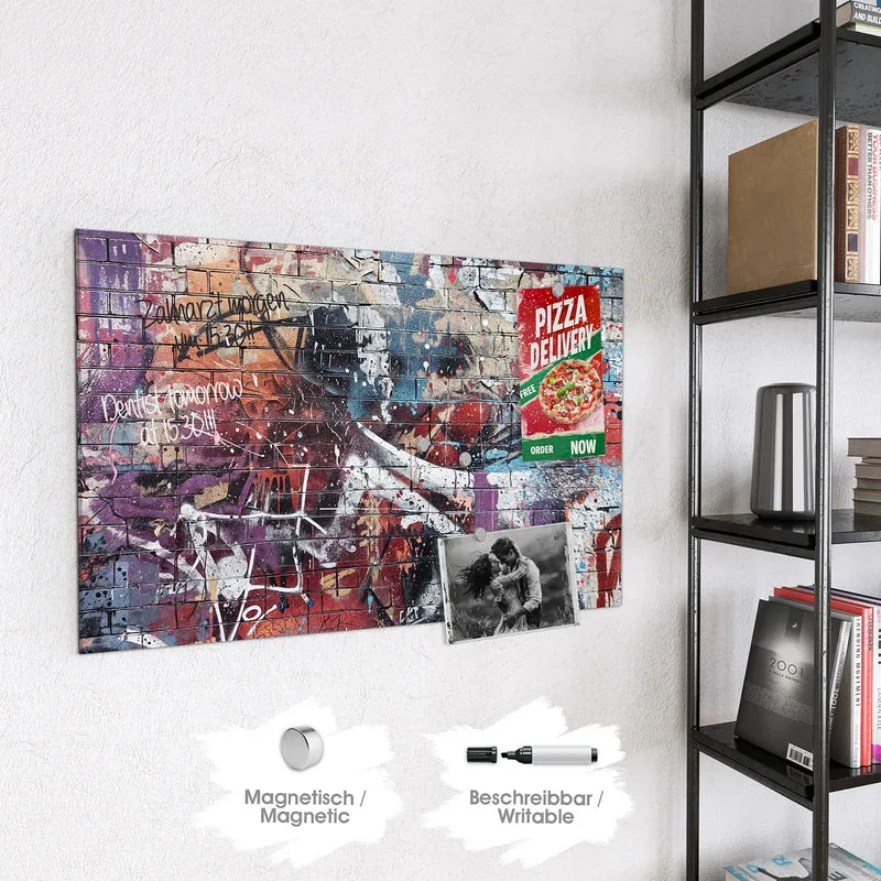 Magnettafel - Graffiti auf Ziegelmauer