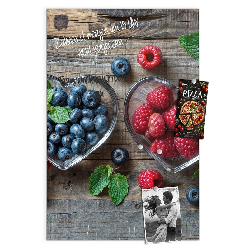 Magnettafel - Beeren in Herzschalen