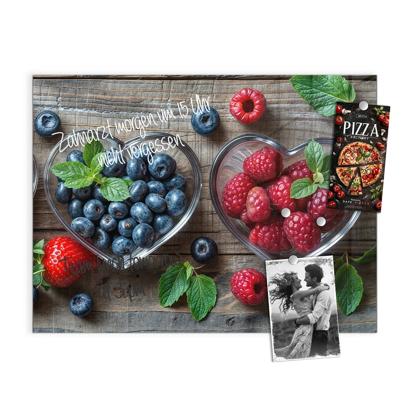 Magnettafel - Beeren in Herzschalen