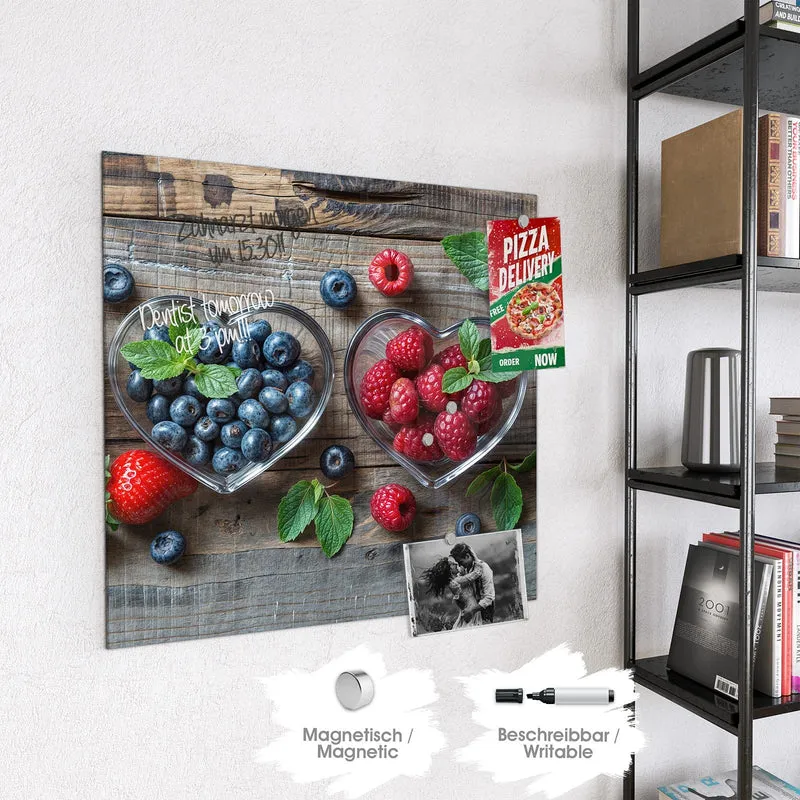 Magnettafel - Beeren in Herzschalen