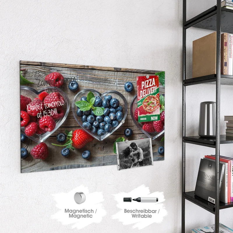 Magnettafel - Beeren in Herzschalen