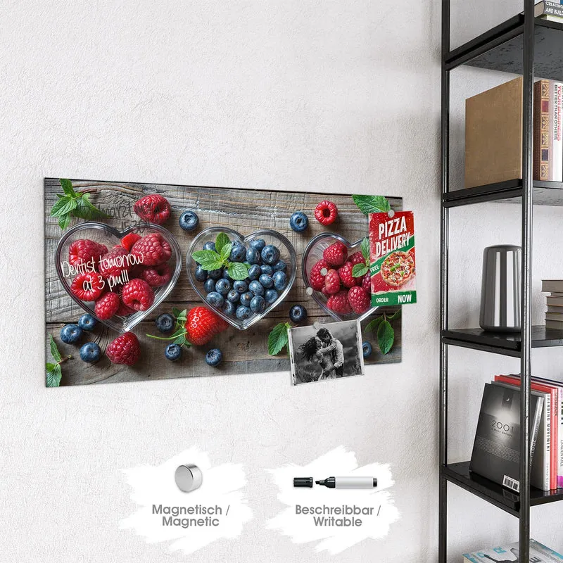 Magnettafel - Beeren in Herzschalen