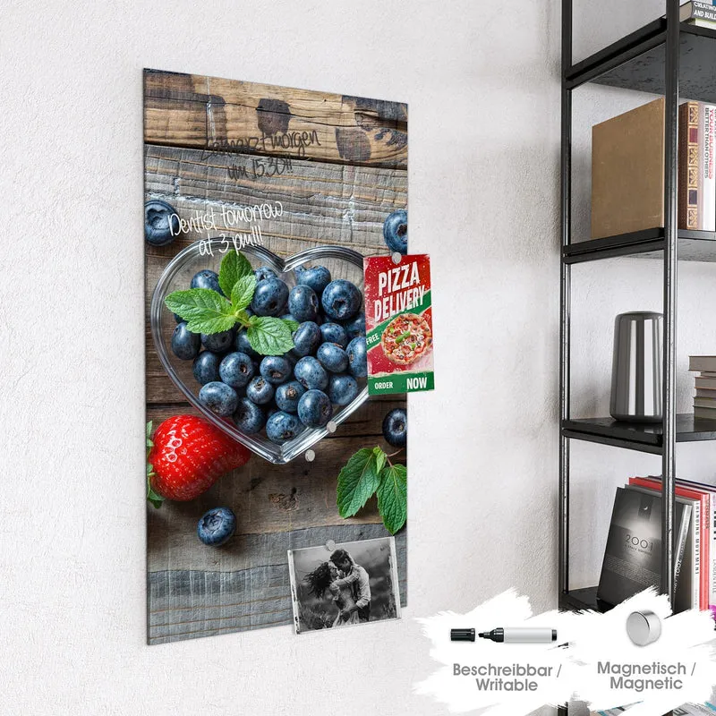 Magnettafel - Beeren in Herzschalen