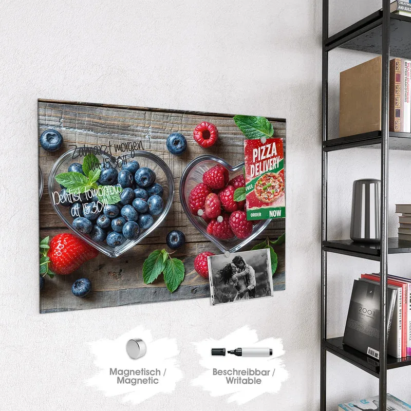Magnettafel - Beeren in Herzschalen