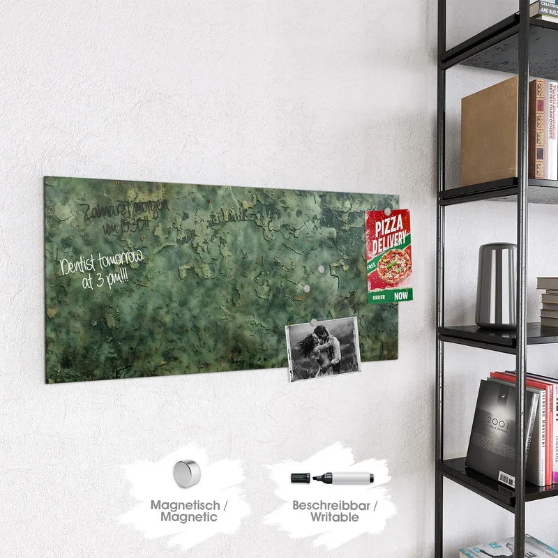 Magnettafel - Moosgrüne Wand