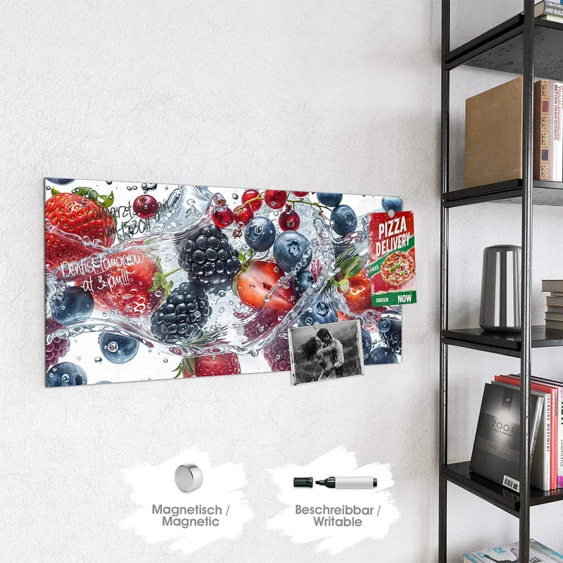 Magnettafel - Beeren im Spritzwasser