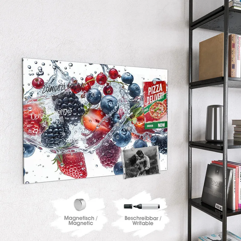Magnettafel - Beeren im Spritzwasser