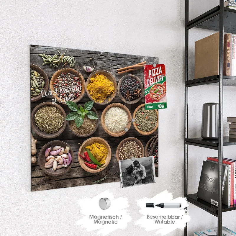 Magnettafel - Gewürze auf Holztisch