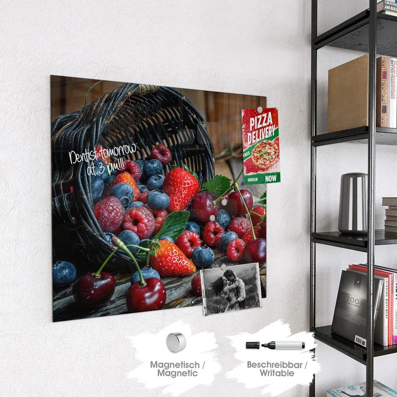 Magnettafel - Umgekippter Beerenkorb