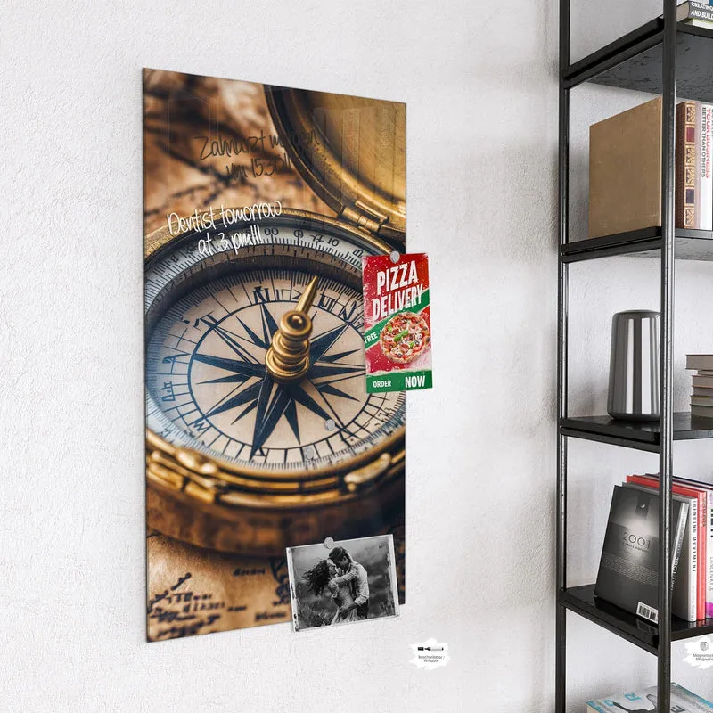 Magnettafel - Kompass auf Karte