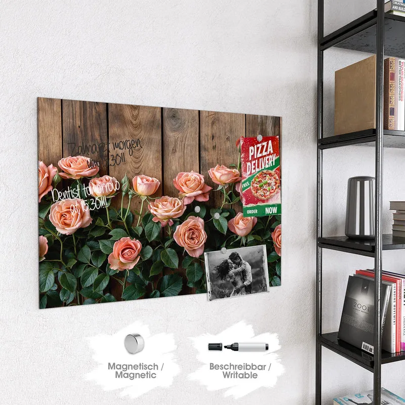 Magnettafel - Rosen vor Holzwand