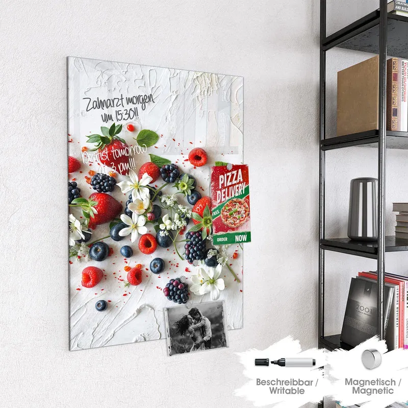Magnettafel - Beeren mit weißen Blüten