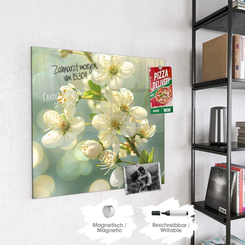 Magnettafel - Weiße Blüten vor Grün