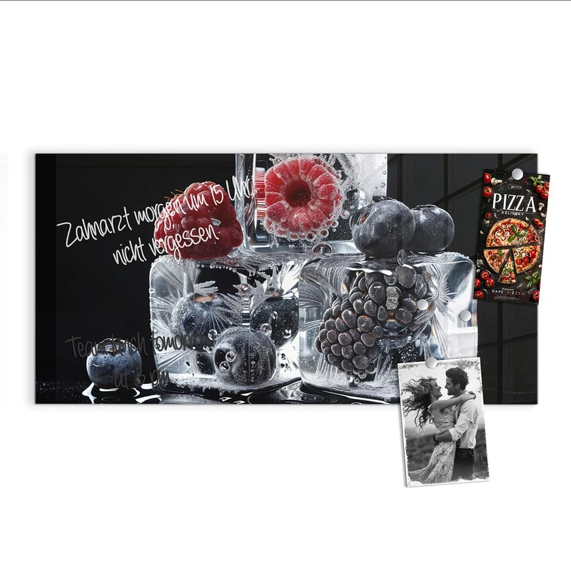 Magnettafel - Beeren auf Schwarz