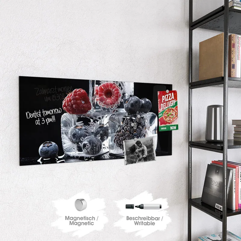 Magnettafel - Beeren auf Schwarz