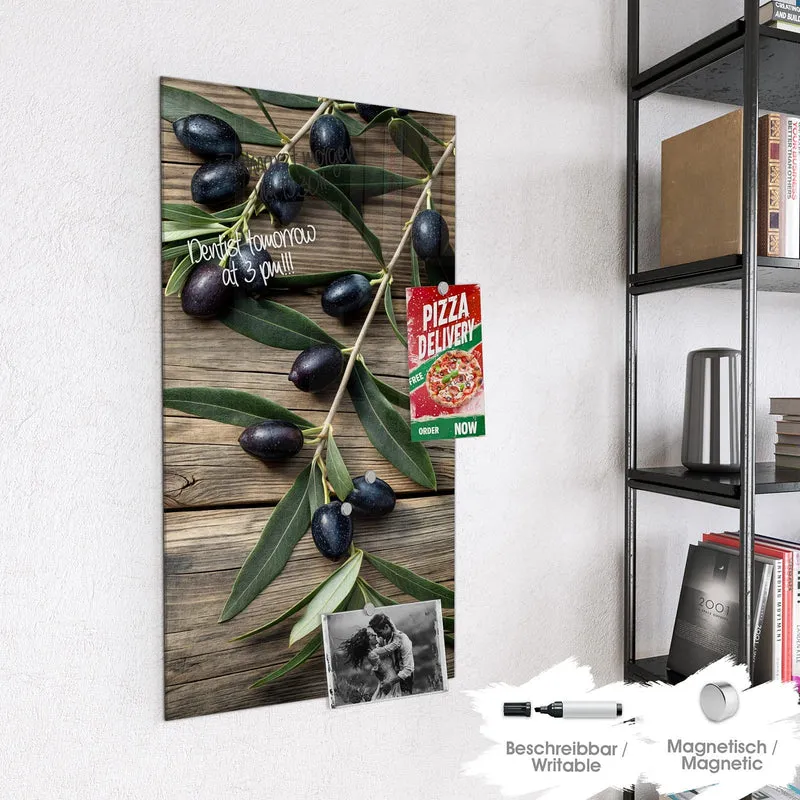 Magnettafel - Holztisch mit Oliven