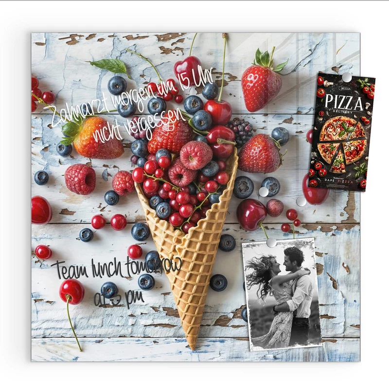 Magnettafel - Beeren in der Eiswaffel