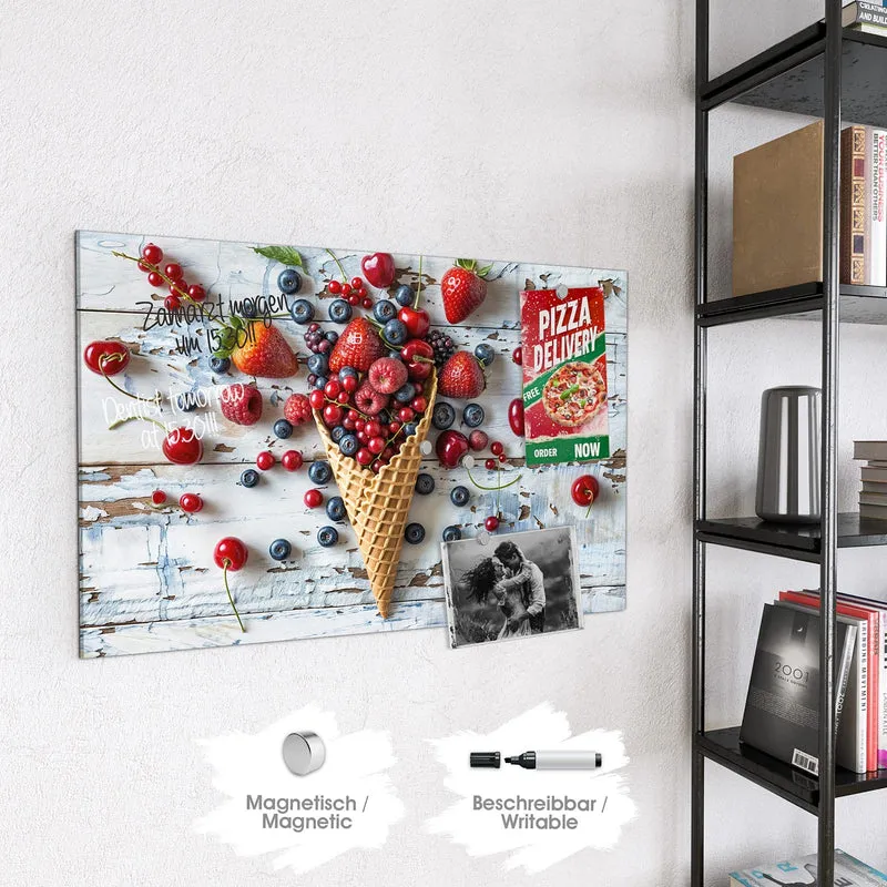 Magnettafel - Beeren in der Eiswaffel