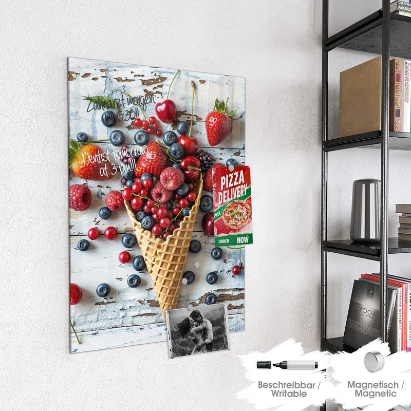 Magnettafel - Beeren in der Eiswaffel