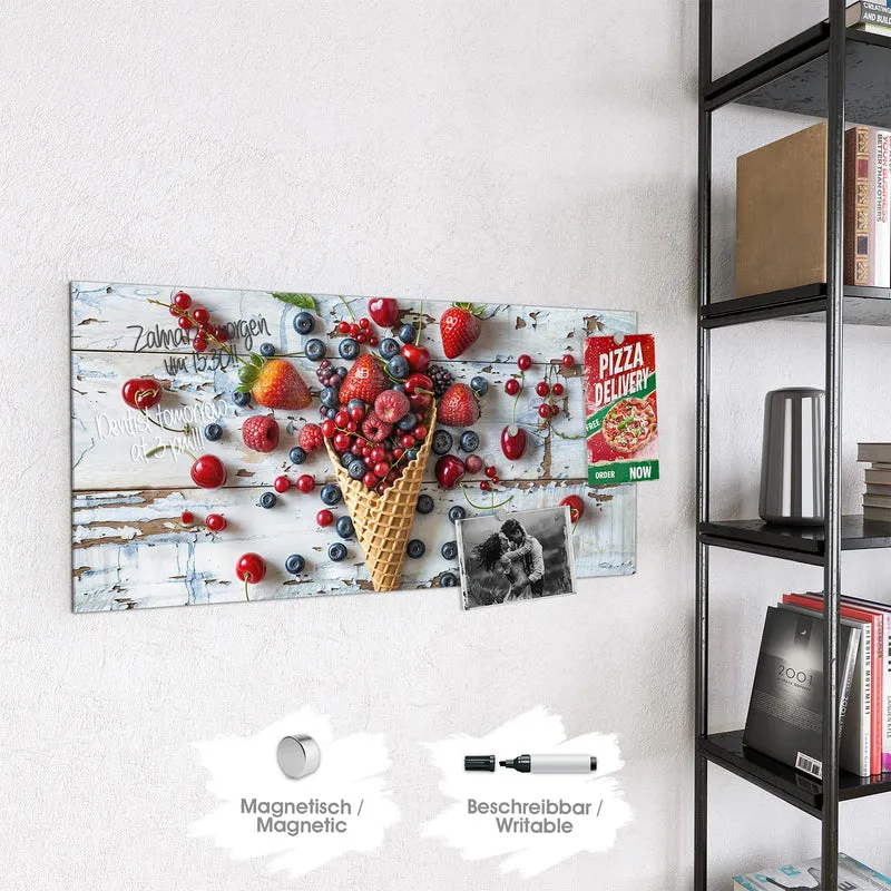 Magnettafel - Beeren in der Eiswaffel
