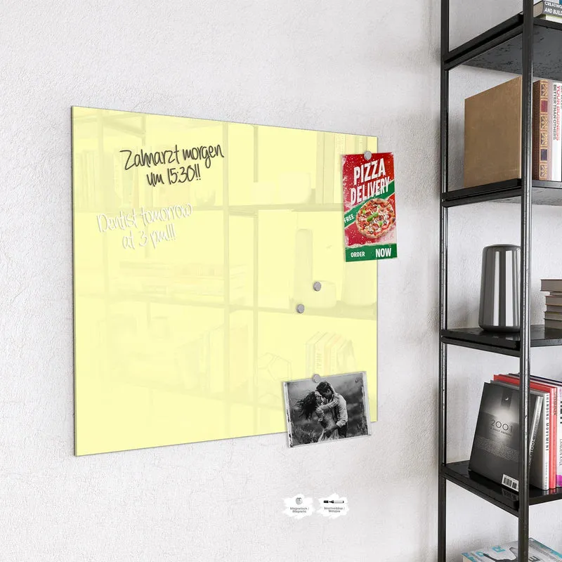 Magnettafel - Hellgelber Hintergrund